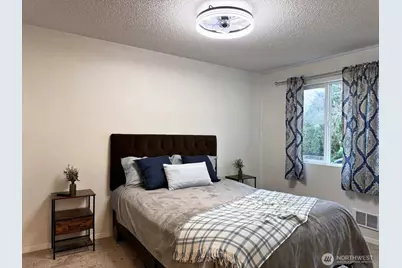 330 Elm St #201, Everett, WA 98203 - Photo 16