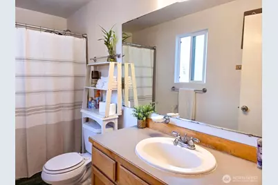 330 Elm St #201, Everett, WA 98203 - Photo 18