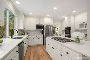 2211 274th Ct SE, Sammamish, WA 98075 - Photo 12