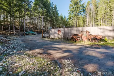 8985 SW Lake Flora Road, Port Orchard, WA 98367 - Photo 2