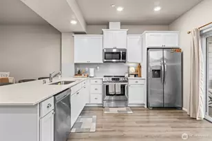 17411 118th Ave Ct E, Puyallup, WA 98374 - Photo 4