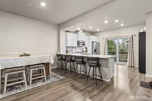 17411 118th Ave Ct E, Puyallup, WA 98374 - Photo 2