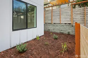 3448 B NW 65th St, Seattle, WA 98117 - Photo 32