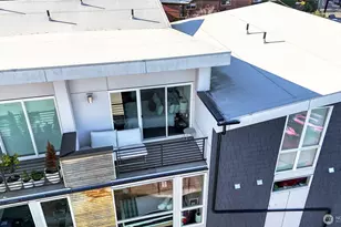 3220 Franklin Ave E, Seattle, WA 98102 - Photo 18