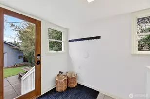 7720 Meridian Ave N, Seattle, WA 98103 - Photo 22