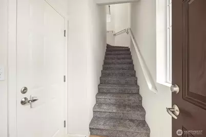 21404 S 40th Place #F, SeaTac, WA 98198 - Photo 2