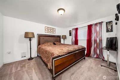 8808 S Ainsworth Avenue, Tacoma, WA 98444 - Photo 16