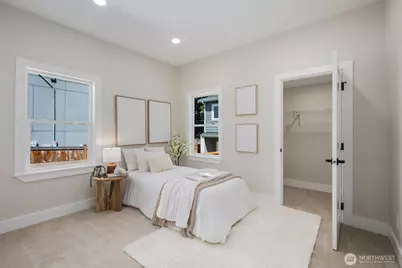 8226 Meridian Avenue N, Seattle, WA 98103 - Photo 16