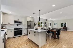 8226 Meridian Ave N, Seattle, WA 98103 - Photo 10