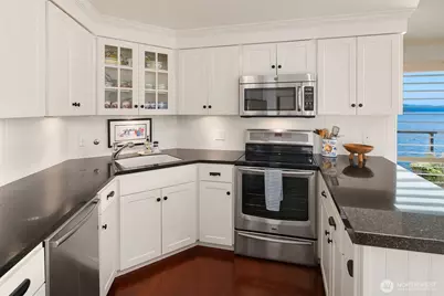 2360 43rd Avenue E #211, Seattle, WA 98112 - Photo 8