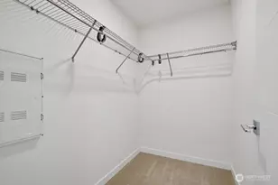 8553 Midvale Ave N, Seattle, WA 98103 - Photo 16