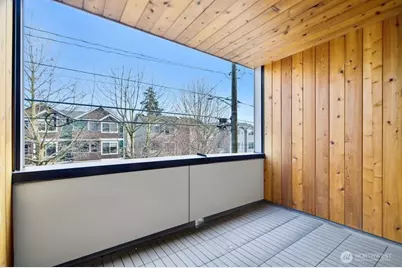 8553 Midvale Avenue N #C, Seattle, WA 98103 - Photo 12