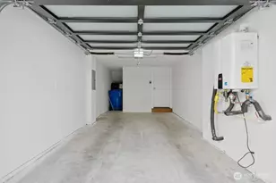 8553 Midvale Ave N, Seattle, WA 98103 - Photo 20