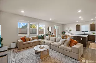 11056 188th St Ct E, Puyallup, WA 98374 - Photo 4