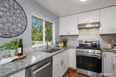 21239 NE 10th Place, Sammamish, WA 98074 - Photo 12