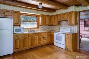 208 Tides End Rd, Lopez Island, WA 98261 - Photo 18