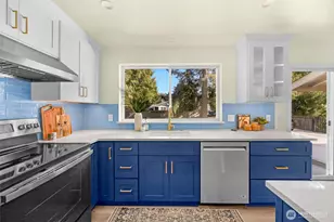 19020 32nd Ave NE, Lake Forest Park, WA 98155 - Photo 12