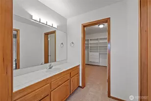 7025 14th Ave SW, Seattle, WA 98106 - Photo 16