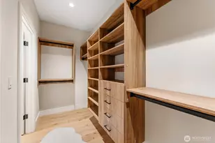 12811 SE 44th Pl, Bellevue, WA 98006 - Photo 28