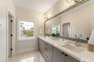 12811 SE 44th Pl, Bellevue, WA 98006 - Photo 34