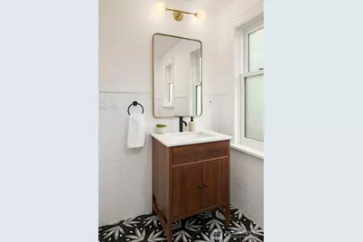 6756 17th Avenue NW, Seattle, WA 98117 - Photo 16