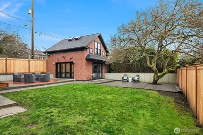 6756 17th Avenue NW, Seattle, WA 98117 - Photo 32