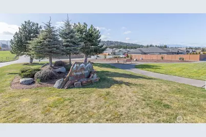 271 Blue Glacier Loop, Sequim, WA 98382 - Photo 2