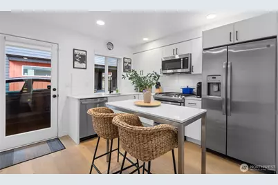 806 NW 50th Street #B, Seattle, WA 98107 - Photo 10