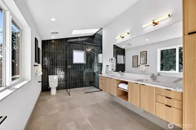 11738 23rd Avenue NE, Seattle, WA 98125 - Photo 22