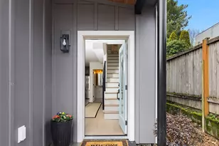 7521 12th Ave NW, Seattle, WA 98117 - Photo 2