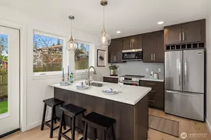 7521 12th Ave NW, Seattle, WA 98117 - Photo 10