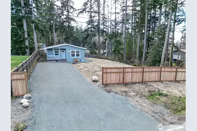 390 Ledgewood Beach Road, Coupeville, WA 98239 - Photo 2