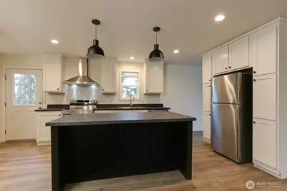 390 Ledgewood Beach Road, Coupeville, WA 98239 - Photo 8