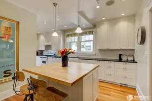 2221 22nd Ave E, Seattle, WA 98112 - Photo 8