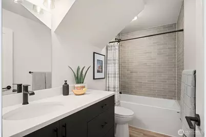 5026 35th Avenue NE, Seattle, WA 98105 - Photo 4