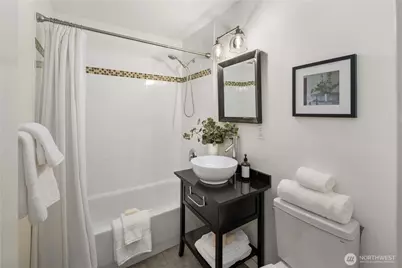 7106 California Avenue SW #101, Seattle, WA 98136 - Photo 12