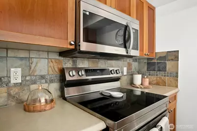 1545 NW 57th Street #428, Seattle, WA 98107 - Photo 10