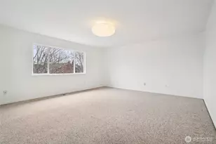 23918 SE 5th St, Sammamish, WA 98074 - Photo 24