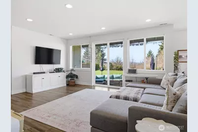 10123 Albany Park Lane SW, Rochester, WA 98579 - Photo 4