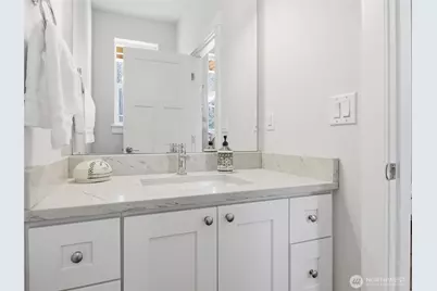 10123 Albany Park Lane SW, Rochester, WA 98579 - Photo 12