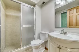 9615 NE 201st St, Bothell, WA 98011 - Photo 12