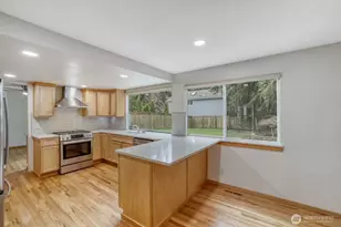 9615 NE 201st St, Bothell, WA 98011 - Photo 6