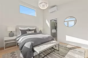 2562 30th Ave W, Seattle, WA 98199 - Photo 16