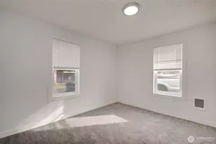 816 Coweeman Ln, Kelso, WA 98626 - Photo 10