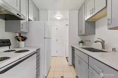 15146 65th Avenue S #505, Tukwila, WA 98188 - Photo 8