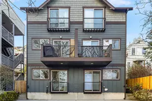 218 24th Ave E, Seattle, WA 98112 - Photo 2