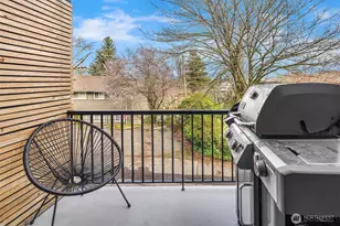 218 24th Ave E, Seattle, WA 98112 - Photo 16