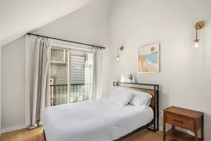 218 24th Ave E, Seattle, WA 98112 - Photo 24