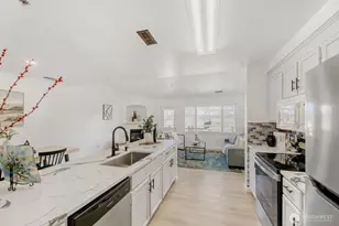 901 Marine View Dr, Everett, WA 98201 - Photo 14