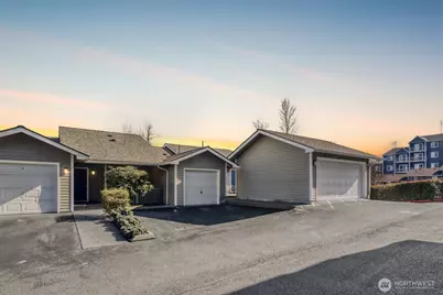 901 Marine View Drive #202, Everett, WA 98201 - Photo 2